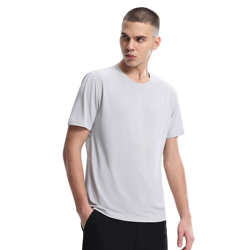 Camiseta básica de algodón con cuello redondo para hombre.