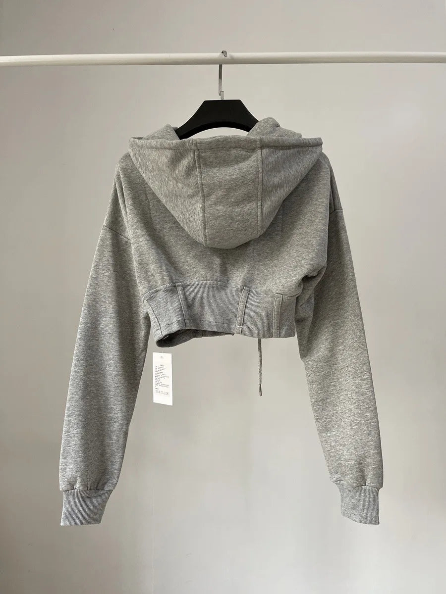 Hoodie corto con cintura ajustada – Mujer
