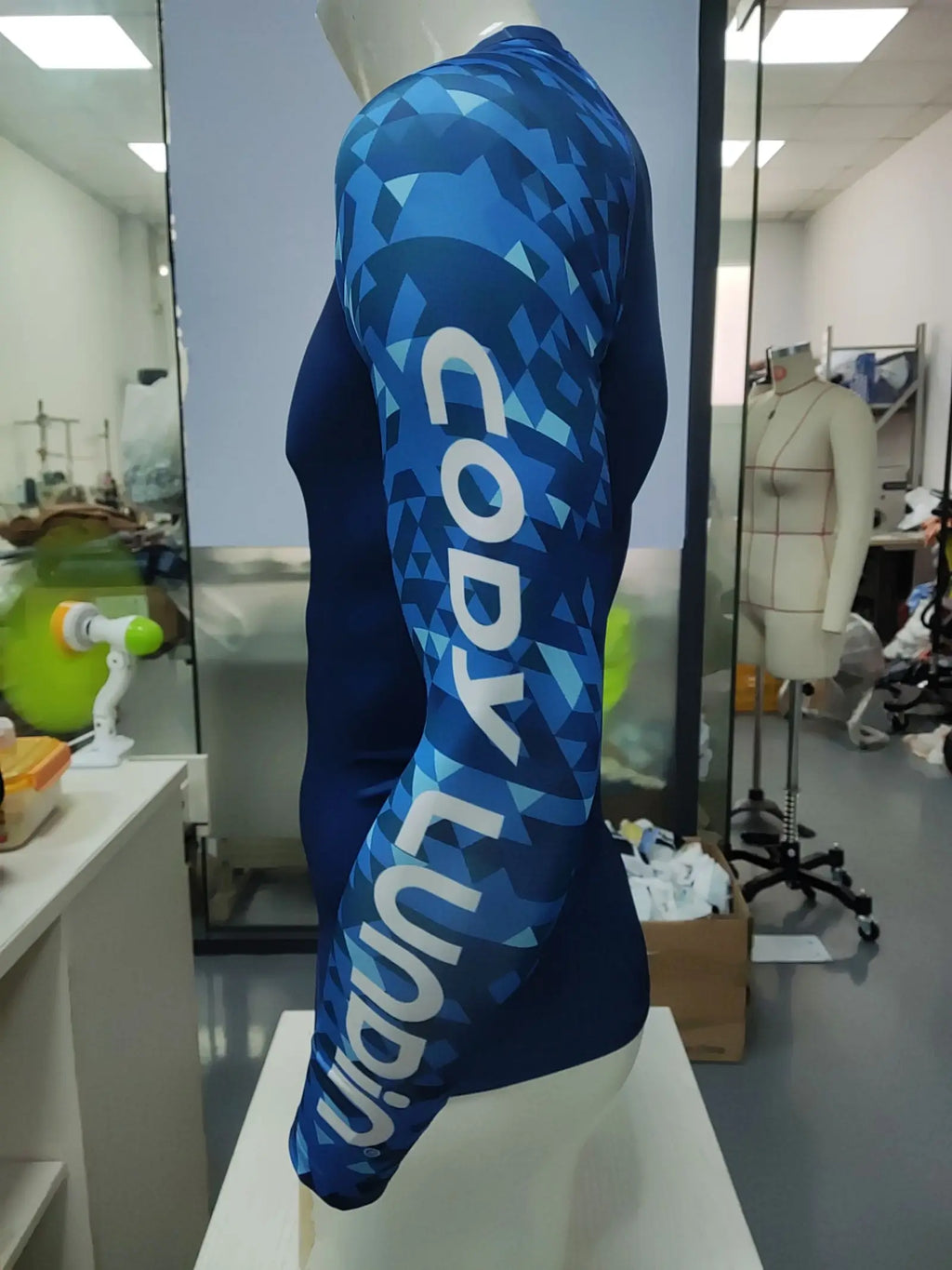 Traje de surf manga larga UPF 50+ – Protección solar y libertad de movimiento