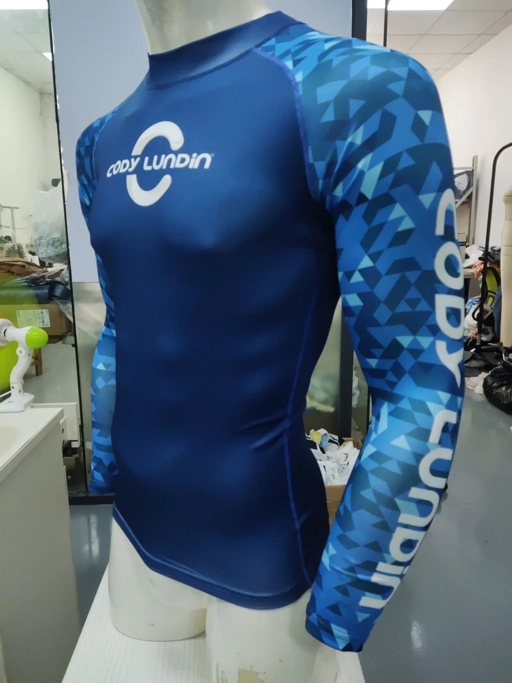 Traje de surf manga larga UPF 50+ – Protección solar y libertad de movimiento