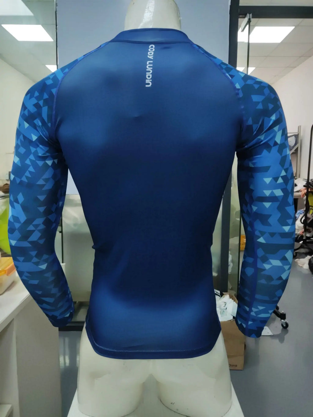 Traje de surf manga larga UPF 50+ – Protección solar y libertad de movimiento